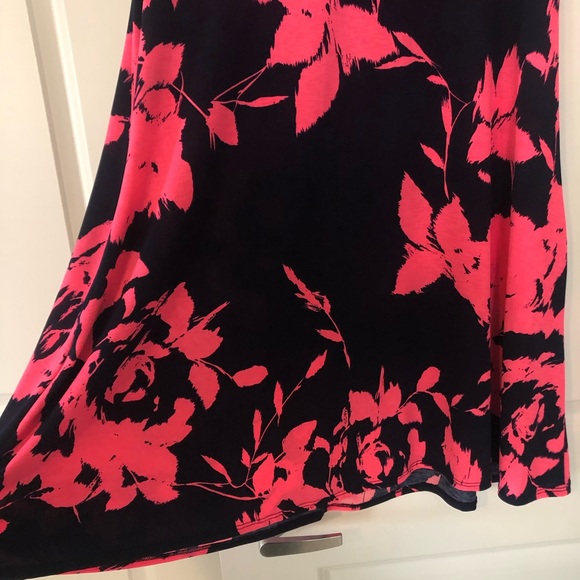 Summer Dress or Cover Up - Picture 5 of 9